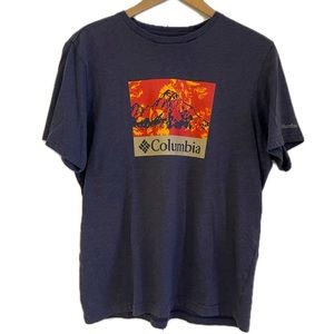 ✨2/$15✨Sz.L- Navy Blue Columbia short sleeve T- Shirt (unisex)